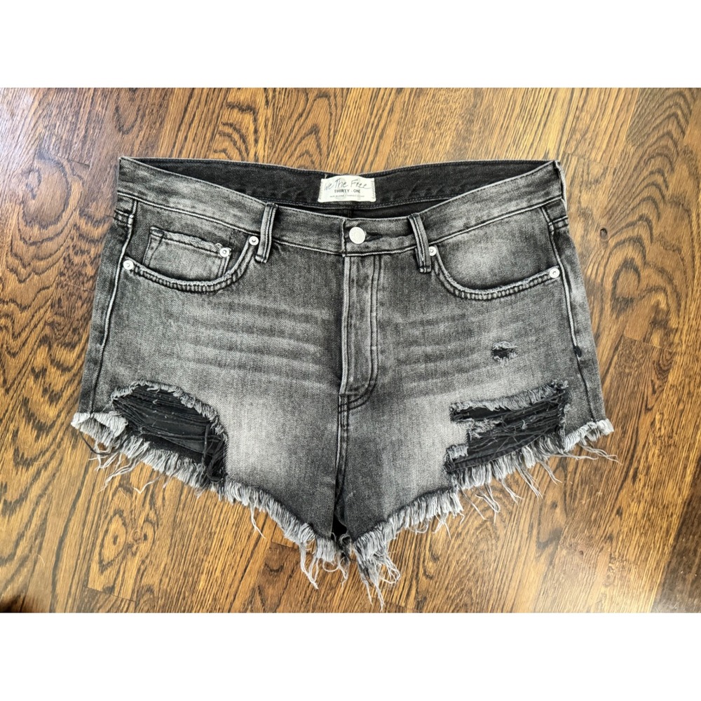 We The Free Loving Good Vibrations Cut Off Distressed Denim Shorts Black Size 31 - Picture 3 of 7